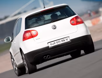 Volkswagen Golf GTI 3-door [UK-spec] (Typ 1K) '2004–08