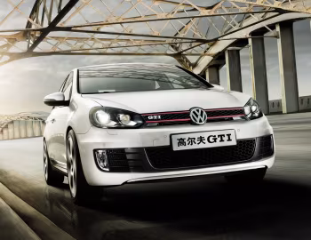 Volkswagen Golf GTI 5-door [China] (Typ 5K) '2009–13