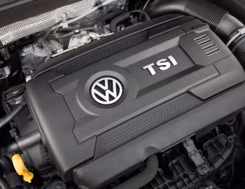 Bajo el capó 2018–20 Volkswagen Golf GTI 5-door [North America] (Typ 5G) '2017–20