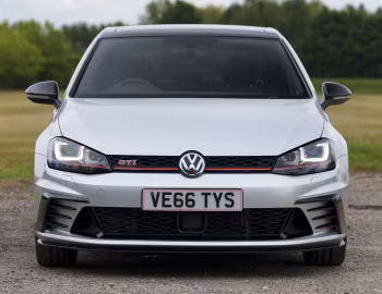 Volkswagen Golf GTI Clubsport "Edition 40" 5-door [UK-spec] (Typ 5G) '2016–17