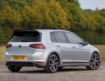 Volkswagen Golf GTI Clubsport "Edition 40" 5-door [UK-spec] (Typ 5G) '2016–17