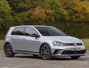 Volkswagen Golf GTI Clubsport "Edition 40" 5-door [UK-spec] (Typ 5G) '2016–17
