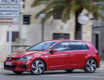 Volkswagen Golf GTI Performance 5-door [Worldwide] (Typ 5G) '2017–20