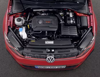 Bajo el capó Volkswagen Golf GTI TCR 3-door [Worldwide] (Typ 5G) '2019