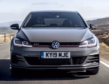 Volkswagen Golf GTI TCR 3-door [UK-spec] (Typ 5G) '2019