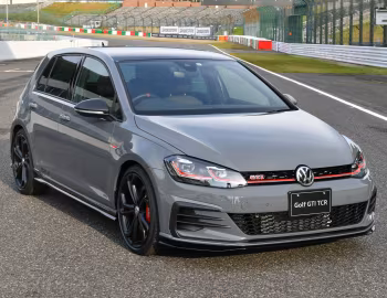Volkswagen Golf GTI TCR 5-door [Japan] (Typ 5G) '2019–20