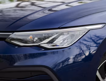 Volkswagen Golf Life [Worldwide] '2020–24