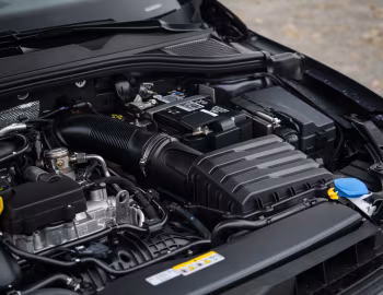 Sous la capuche Volkswagen Golf Life [Worldwide] '2020–24