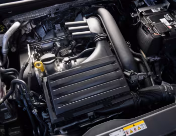 Bajo el capó Volkswagen Golf Life [Australia] '2021–pr.