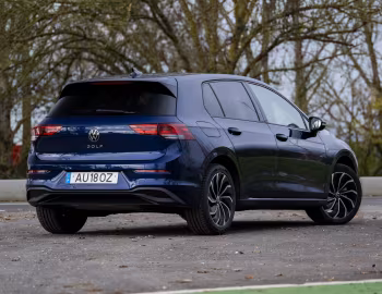Volkswagen Golf Life [Worldwide] '2020–24