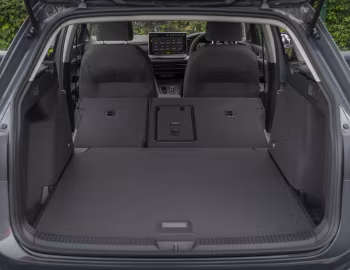 Ambos Volkswagen Golf Life Estate [UK-spec] '2024–pr.