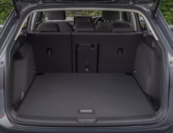 Ambos Volkswagen Golf Life Estate [UK-spec] '2024–pr.