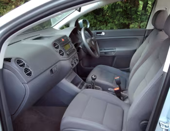 Interior Volkswagen Golf Plus [UK-spec] (Typ 1KP) '2005–08