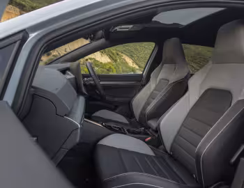 Interior Volkswagen Golf R-Line [South Africa] '2025–pr.