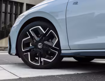 Volkswagen Golf R-Line [South Africa] '2025–pr.