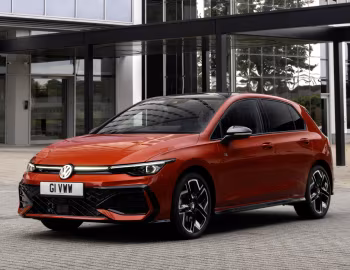 Volkswagen Golf R-Line [UK-spec] '2024–pr.