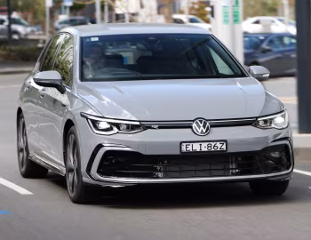 Volkswagen Golf R-Line [Australia] '2021–pr.
