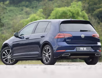 Volkswagen Golf TSI R-Line "Sound & Style" [Malaysia] (Typ 5G) '2019