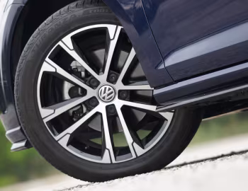 Volkswagen Golf TSI R-Line "Sound & Style" [Malaysia] (Typ 5G) '2019
