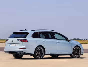 Volkswagen Golf R-Line Variant [Worldwide] '2024–pr.