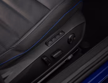Interior Volkswagen Golf R [Australia] '2025–pr.