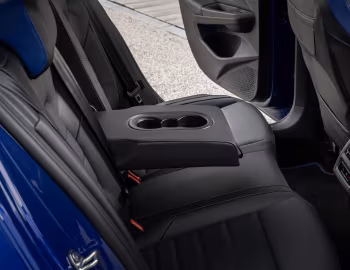 Interior Volkswagen Golf R [Australia] '2025–pr.