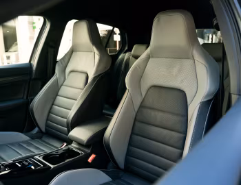 Interior Volkswagen Golf TDI R-Line [Japan] '2024–pr.