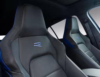 Интерьер Volkswagen Golf R [South Africa] '2022–н.в.