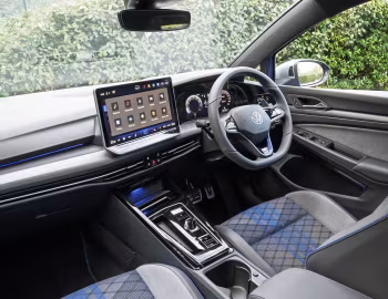 Interior Volkswagen Golf R [UK-spec] '2024–pr.