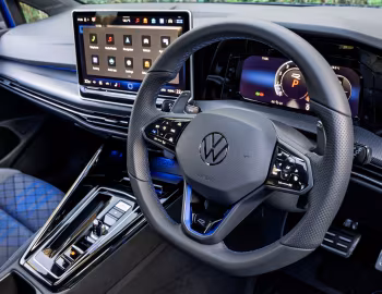 Interior Volkswagen Golf R [UK-spec] '2024–pr.