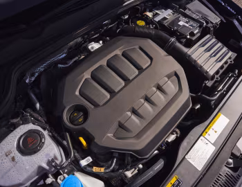 Bajo el capó 2022–pr. Volkswagen Golf R [North America] '2021–pr.