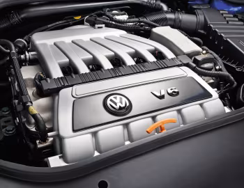 Bajo el capó Volkswagen Golf R32 3-door [Worldwide] (Typ 1K) '2006–08
