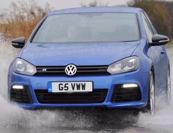 Volkswagen Golf R 3-door [UK-spec] (Typ 5K) '2009–13