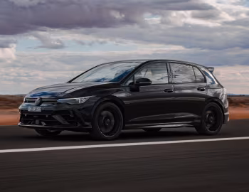Volkswagen Golf R "Black Edition" [Australia] '2025–pr.