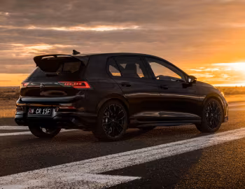 Volkswagen Golf R "Black Edition" [Australia] '2025–pr.