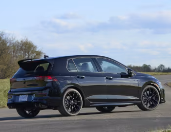 2025–pr. Volkswagen Golf R "Black Edition" [North America] '2025–pr.