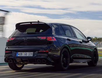 Volkswagen Golf R "Black Edition" [Worldwide] '2024–pr.