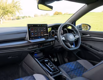 Interior Volkswagen Golf R Estate [UK-spec] '2024–pr.