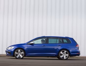 Volkswagen Golf R Estate [UK-spec] (Typ 5G) '2017–20