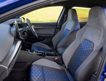 Interior Volkswagen Golf R Estate [UK-spec] '2024–pr.