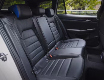 Interior Volkswagen Golf R Variant [Japan] '2025–pr.