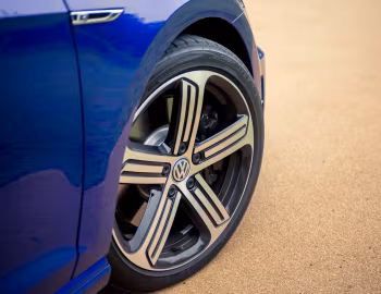 Volkswagen Golf R Variant [Japan] (Typ 5G) '05.2015–05.2017