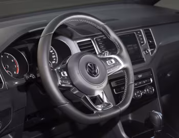 Interior Volkswagen Golf Sportsvan R-Line '2015–17
