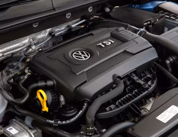 Bajo el capó 2015–17 Volkswagen Golf TSI SportWagen [North America] (Typ 5G) '2015–17