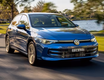 Volkswagen Golf Style [Australia] '2025–pr.