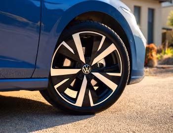 Volkswagen Golf Style [Australia] '2025–pr.