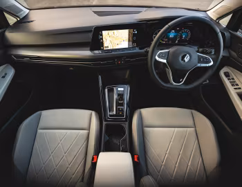 Торпедо Volkswagen Golf Style Variant [Japan] '2021–24