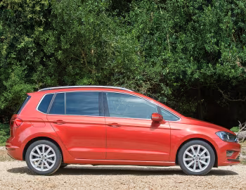 Volkswagen Golf SV [UK-spec] '2014–17