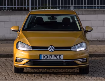 Volkswagen Golf TDI 5-door [UK-spec] (Typ 5G) '2017–20