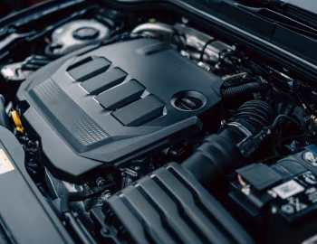 Bajo el capó Volkswagen Golf TDI Active Advance [Japan] '2021–24